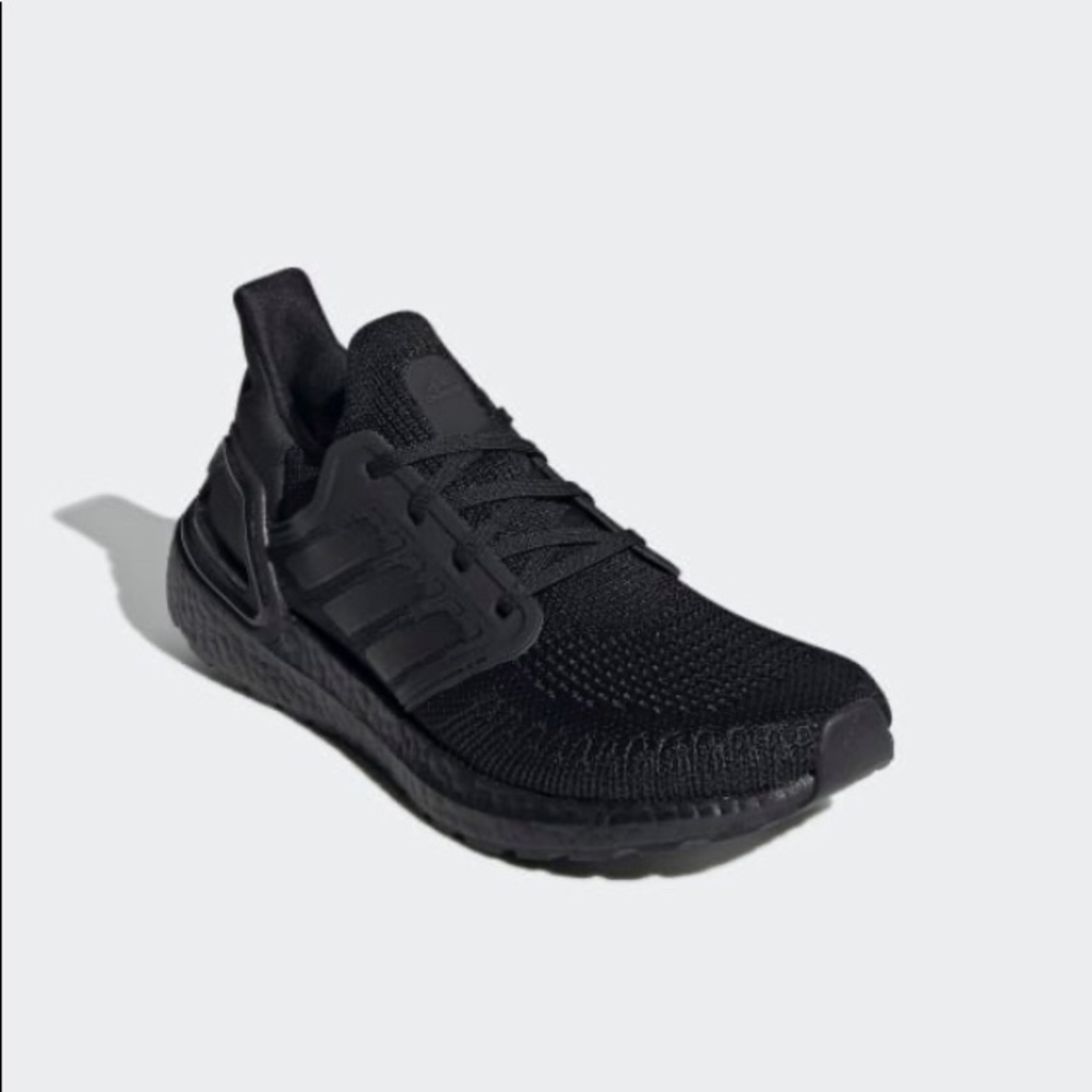 NWT - ADIDAS • ULTRABOOST 20 SHOES - 8.5 - BLACK